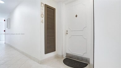 1200 Mariposa Ave in Coral Gables, FL - Building Photo - Building Photo