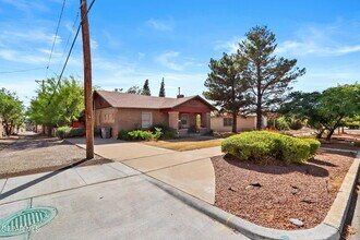 2709 N Florence St in El Paso, TX - Building Photo - Building Photo