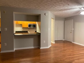 3712 Excalibur Ct, Unit 201 in Bowie, MD - Building Photo - Building Photo