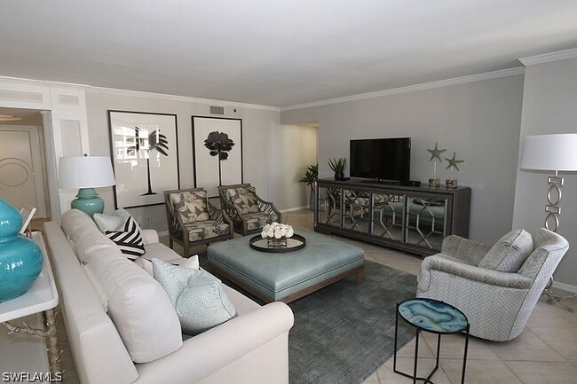 property at 4251 Gulf Shore Blvd N