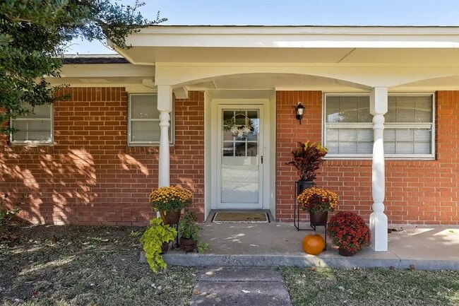 property at 9101 S Winston Way