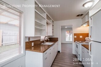 2490 Maple Ave NE in Salem, OR - Building Photo - Building Photo