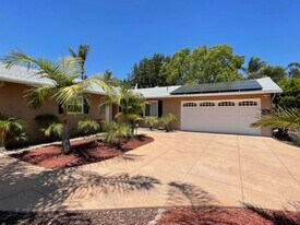 12516 Taunt Rd in Poway, CA - Building Photo