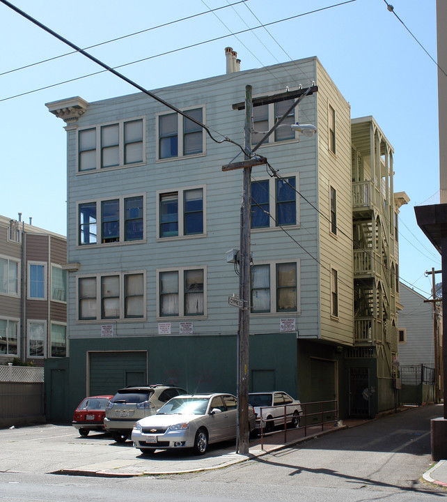 100 Cypress St in San Francisco, CA - Building Photo