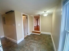 35 Broad St in Newburyport, MA - Building Photo - Building Photo