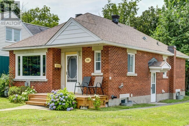 316 Ducharme Blvd in Ottawa, ON - Building Photo - Building Photo