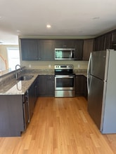 0 Cardigan Ct in Tilton, NH - Foto de edificio - Building Photo