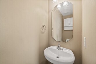 8714 Thistlemoor Ln in Houston, TX - Building Photo - Building Photo