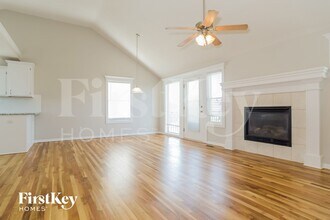 728 Corrington Dr in Raymore, MO - Building Photo - Building Photo