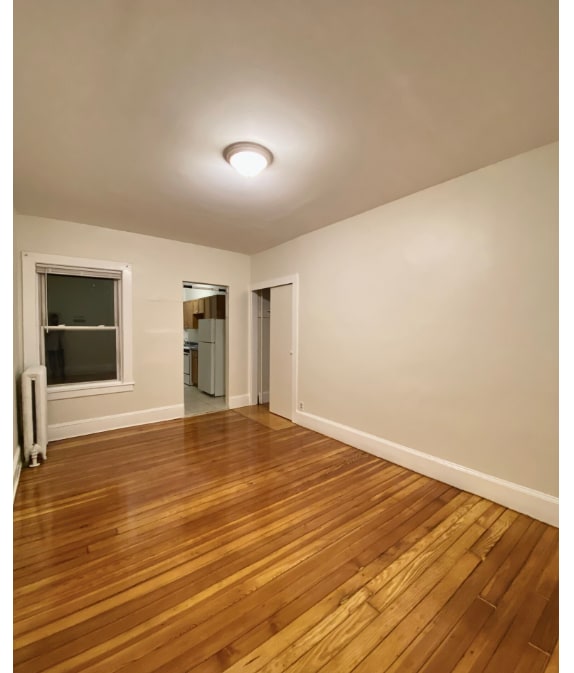 property at 132 1/2 Oxford St