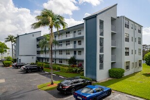 Palm Springs II in Margate, FL - Building Photo