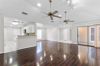 21302 Park Bend Dr in Katy, TX - Building Photo - Building Photo