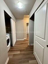 The Sandpiper in Bellingham, WA - Building Photo - Building Photo