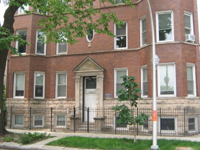 property at 1510 N Spaulding Ave