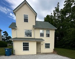 709 S Florence St in Carthage, MO - Building Photo