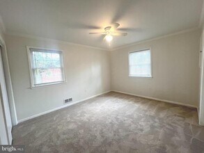 4517 N Carlin Springs Rd in Arlington, VA - Building Photo - Building Photo