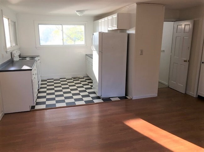 19-21-21 Penobscot St in Orono, ME - Building Photo - Building Photo