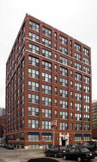 Folio Square in Chicago, IL - Building Photo - Building Photo