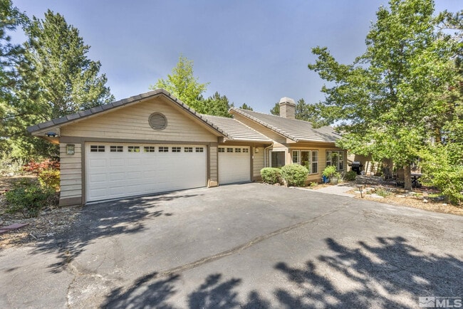 14220 W Windriver Ln in Reno, NV - Foto de edificio - Building Photo
