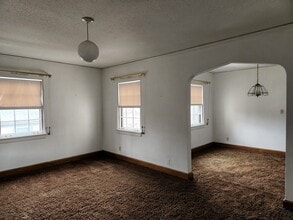 209 N 21st Ave E, Unit #2 in Duluth, MN - Building Photo - Building Photo