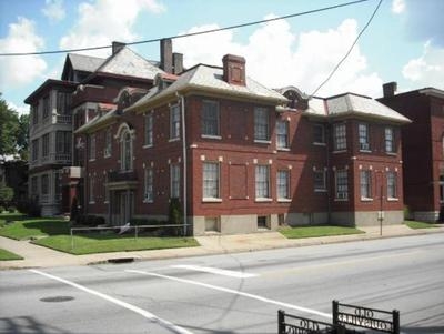 1481 S 3rd St in Louisville, KY - Foto de edificio - Building Photo