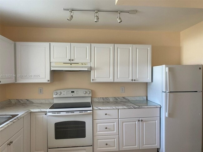 property at 10772 La Placida Dr