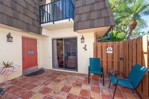 4029 Sandlewood Ln in Ft. Myers, FL - Building Photo