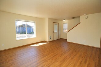 5038 N Vanderbilt St in Portland, OR - Building Photo - Building Photo