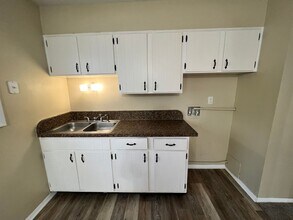 536 Crestwood Rd in Louisville, KY - Building Photo - Building Photo