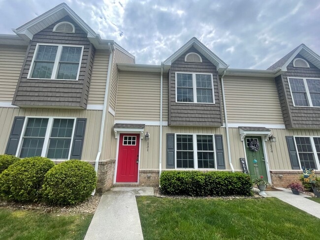 property at 131 Squire Cir