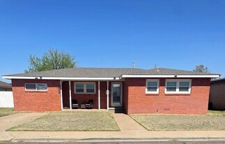 1513 E 11th St in Odessa, TX - Building Photo