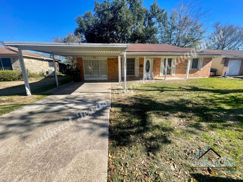 5080 Bruce Dr in Beaumont, TX - Foto de edificio