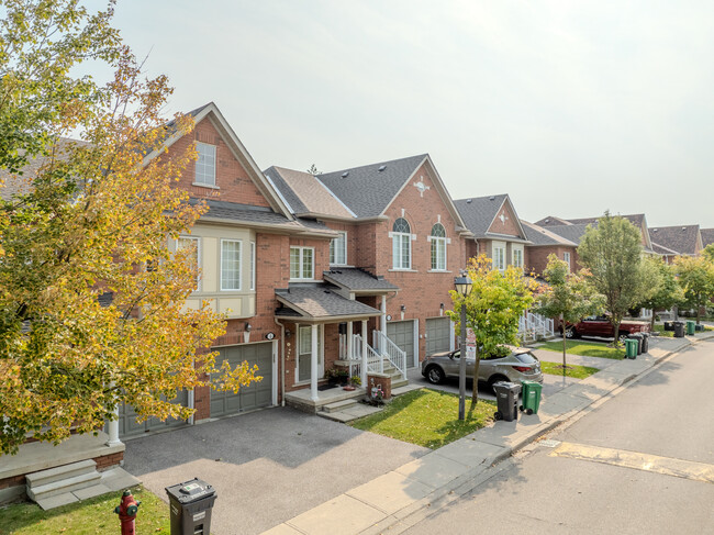 Meadowvale Villge in Mississauga, ON - Building Photo - Building Photo