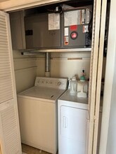 3136 Harbor Blvd, Unit 2B in Port Charlotte, FL - Building Photo - Building Photo