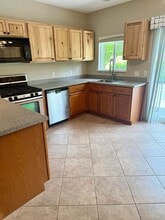 741 Oswego Rd in Carmel, IN - Foto de edificio - Building Photo