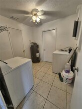 996 Jasmine St in North Fort Myers, FL - Foto de edificio - Building Photo