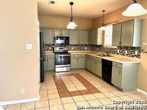1148 Berry Creek Dr in Schertz, TX - Building Photo - Building Photo