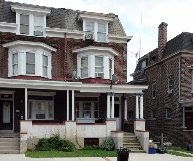 1026 Dekalb St in Norristown, PA - Building Photo - Building Photo