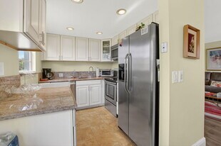154 Preston Way in Boca Raton, FL - Building Photo