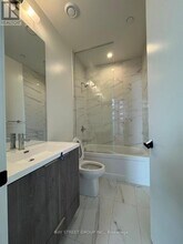 8 Interchange Wy in Vaughan, ON - Building Photo - Building Photo