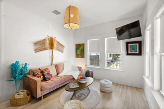 3760 Frow Ave in Miami, FL - Foto de edificio - Building Photo