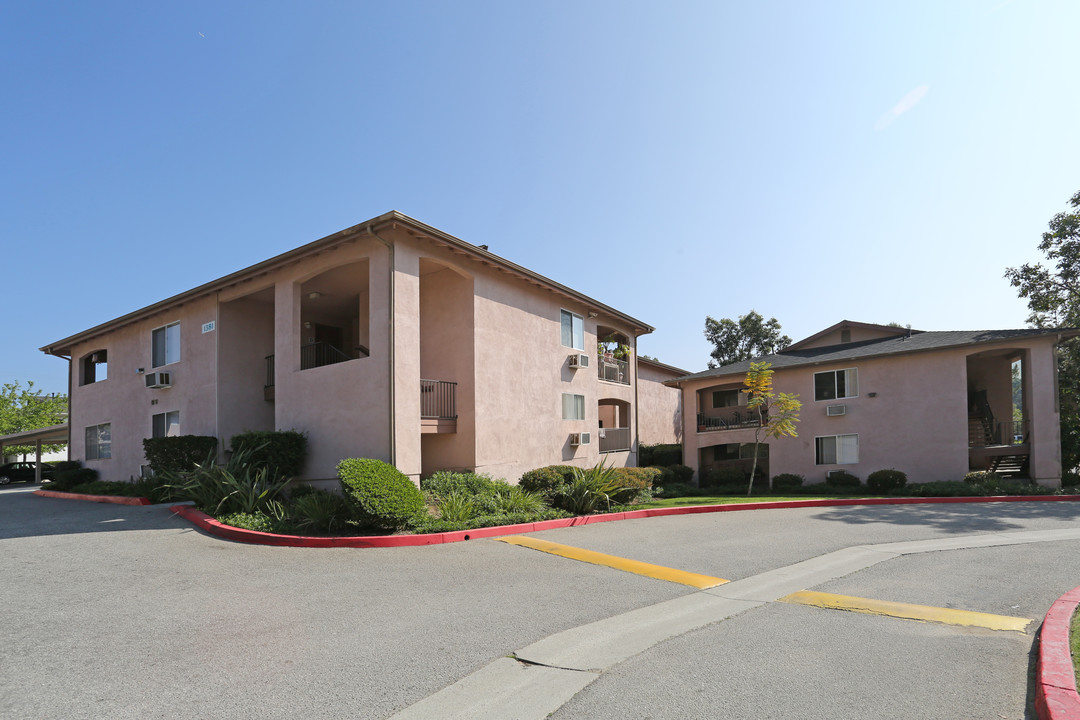 Villa Garcia in Thousand Oaks, CA - Foto de edificio