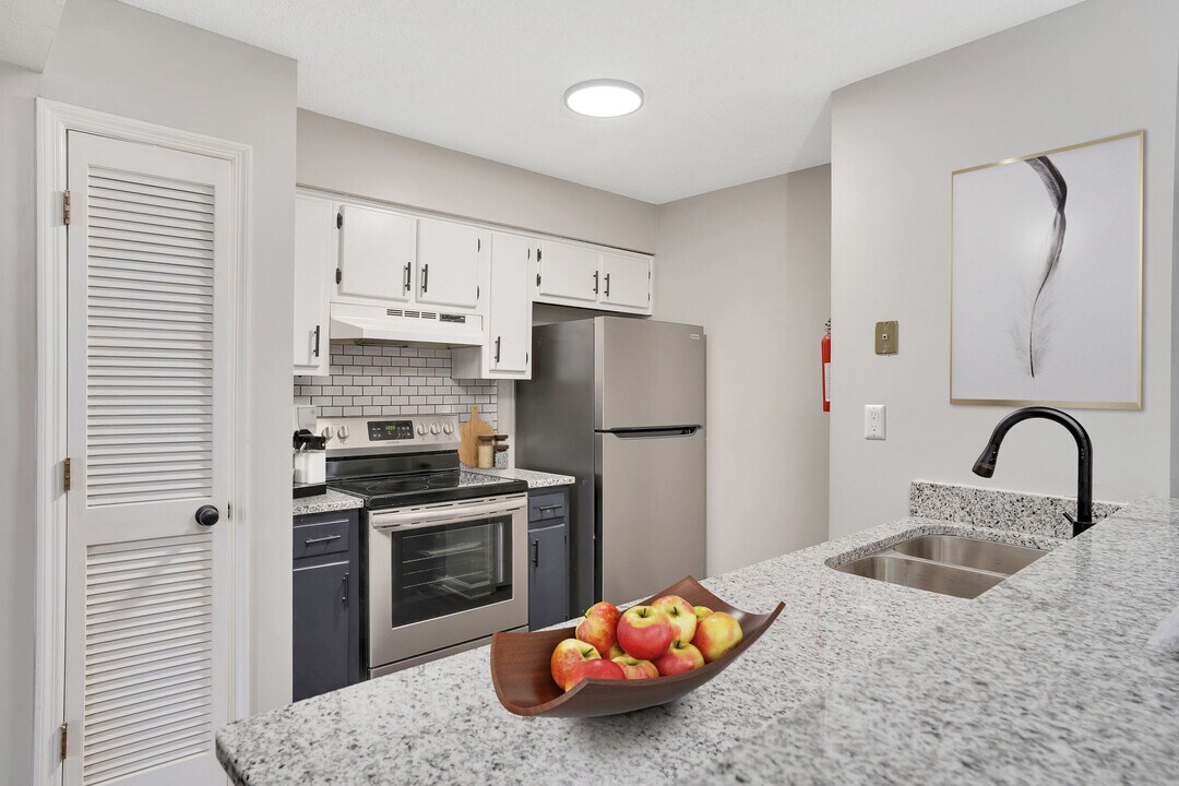 The Summitt in Rossville, GA - Building Photo