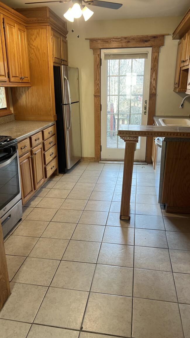 6246 Elbrook Ave in Cincinnati, OH - Building Photo - Building Photo