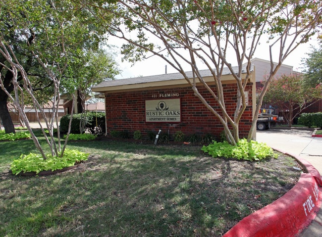 Rustic Oaks in Wylie, TX - Building Photo - Building Photo