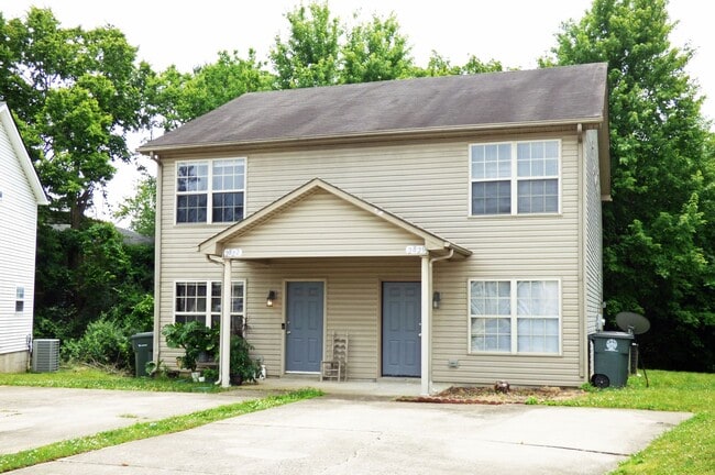 property at 2820 Hanna Pl