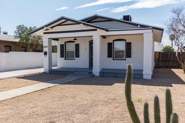 property at 1447 E McKinley St