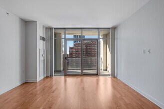 1235 S Prairie Ave in Chicago, IL - Building Photo - Building Photo