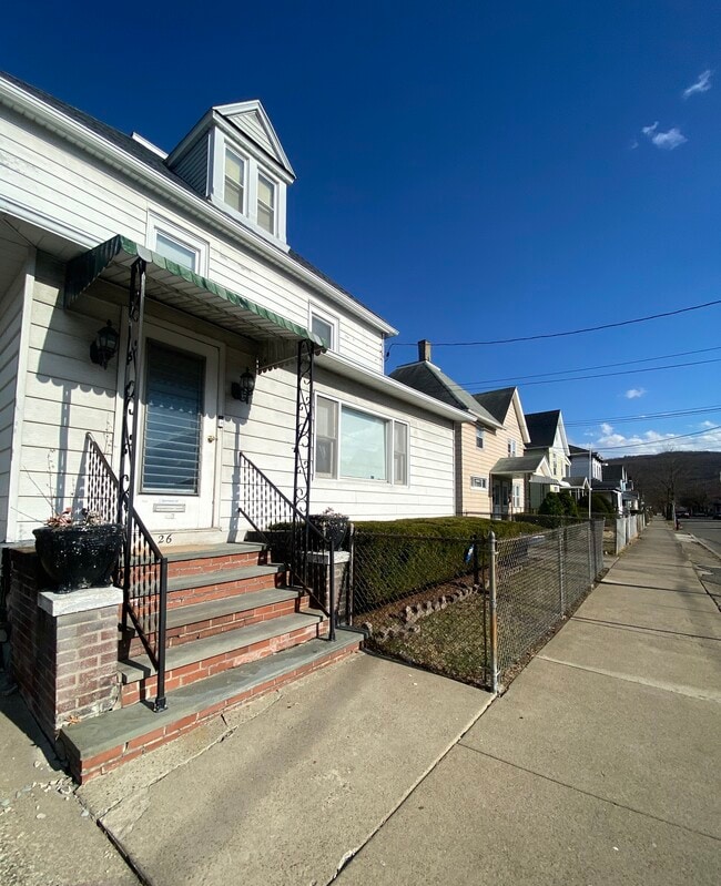 26 Rutherford St, Unit 2A