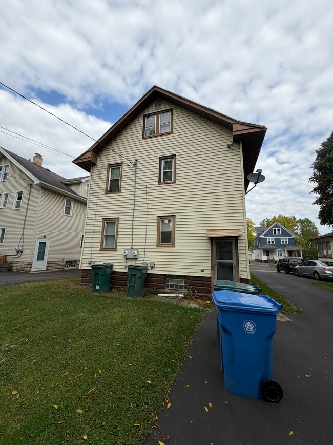 141 Congress Ave, Unit 139 in Rochester, NY - Building Photo - Building Photo